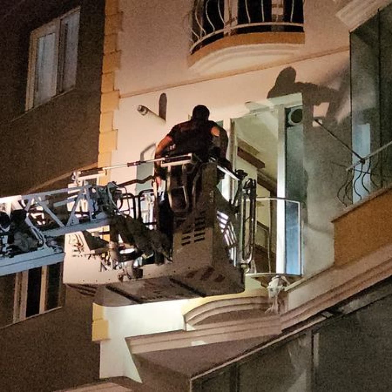 Kötü Koku Yayan Dairede Cansız Beden Bulundu