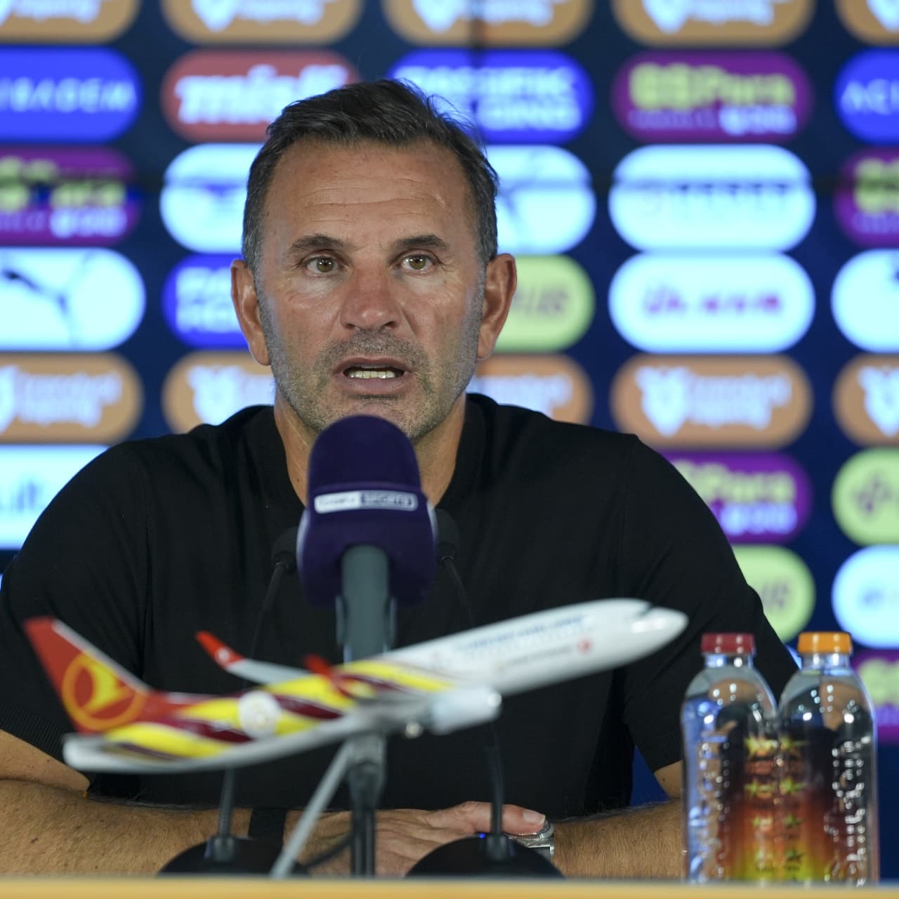 Okan Buruk'tan flaş transfer sözleri!