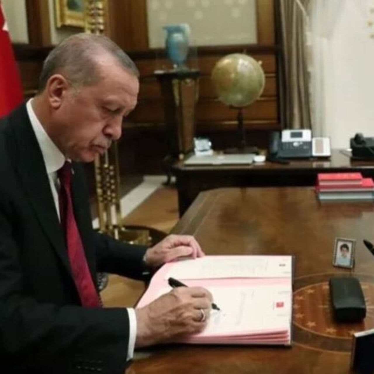 Cumhurbaşkanı Atama Kararları Resmi Gazete'de Yayımlandı