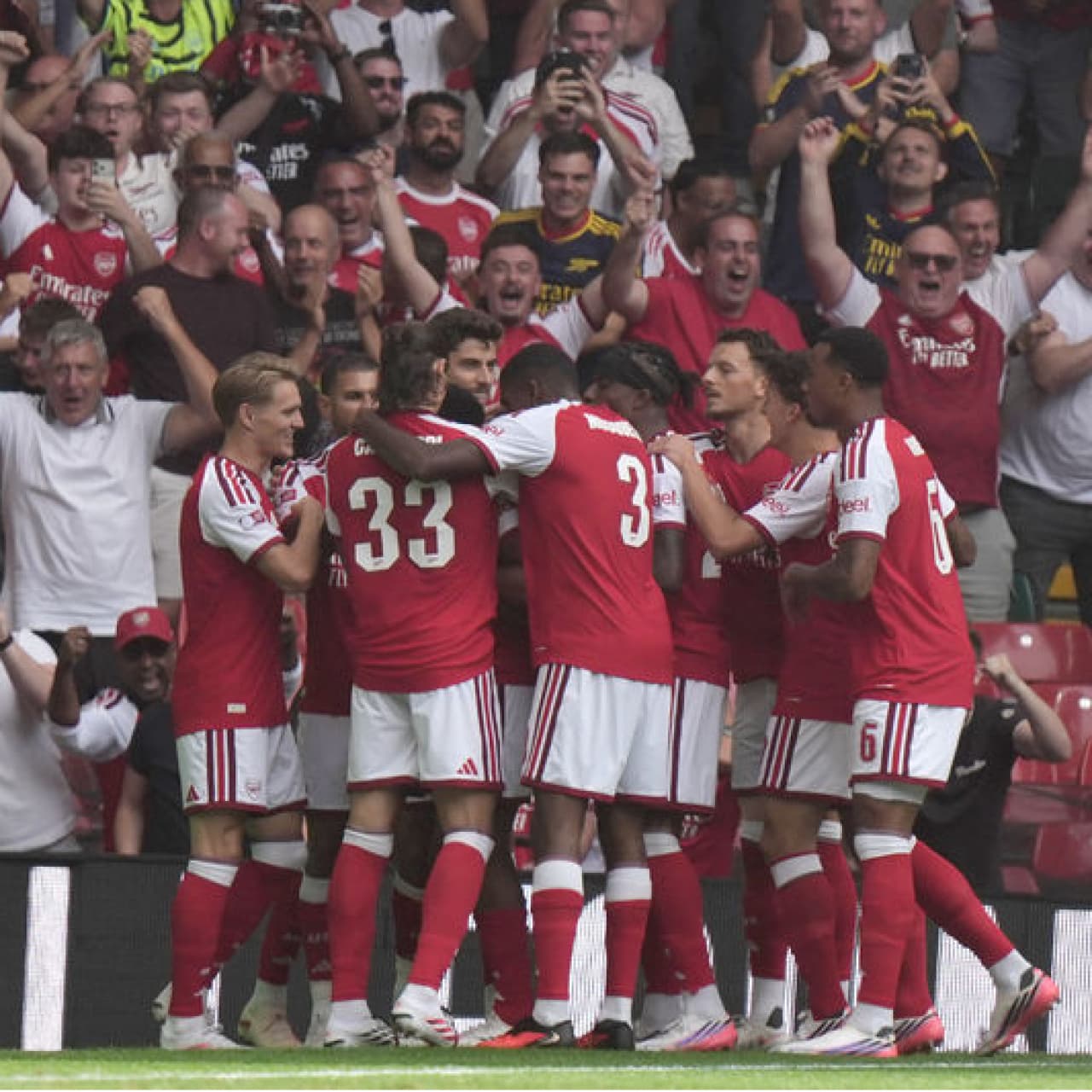 Community Shield'ta zafer Arsenal'in!