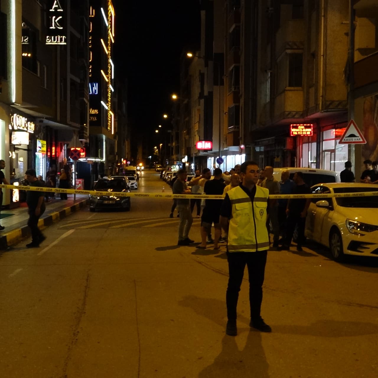 Emniyetin bahçesine hava aracı düştü