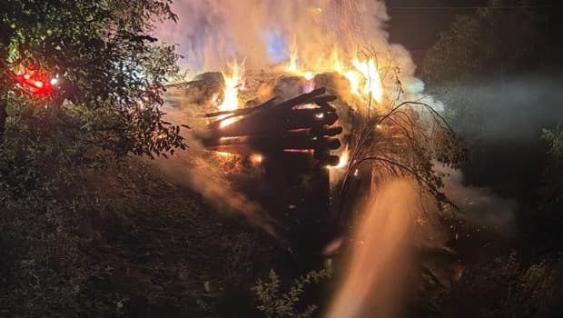Kastamonu'da samanlık yangını: Bin 200 balya küle döndü