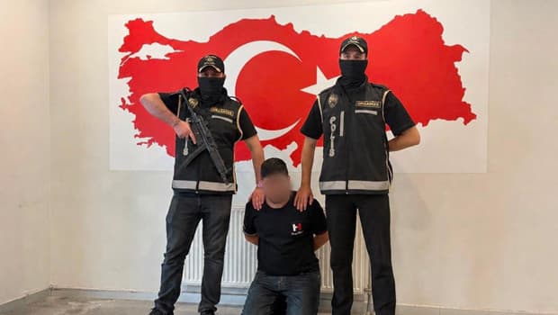Bakanlık duyurdu: Bakü’de yakalandı, Türkiye’ye getirildi... Bakan Çiftçi'den açıklama