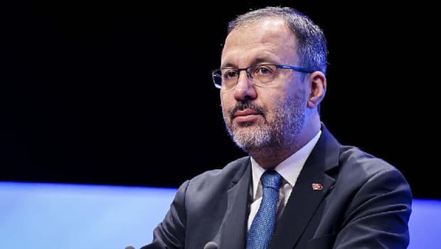 Çocuk taraftarın formasını çıkarttırmışlardı: Mehmet Kasapoğlu'ndan olaya tepki