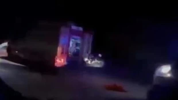 Antalya Konyaaltı'nda hafif ticari araç uçuruma yuvarlandı, 2 ölü 4 yaralı