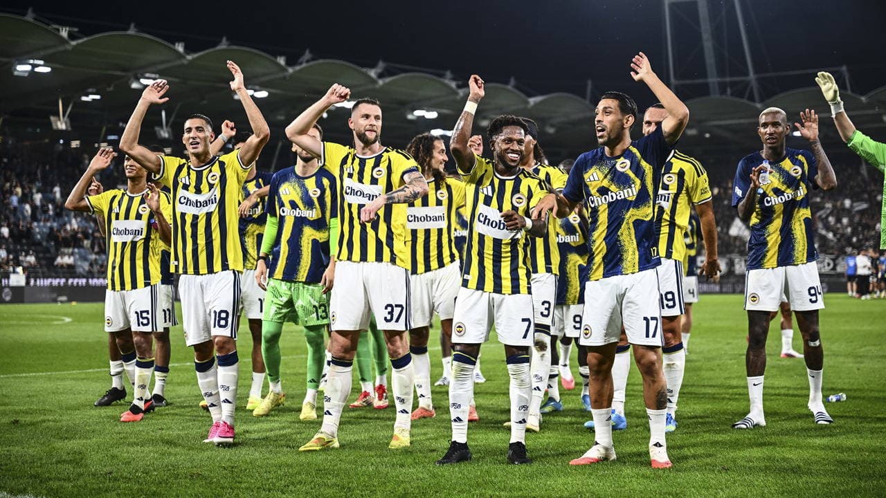 Fenerbahçe, Sturm Graz'ı Yenerek Şampiyonlar Ligi Play-offuna Yükseldi