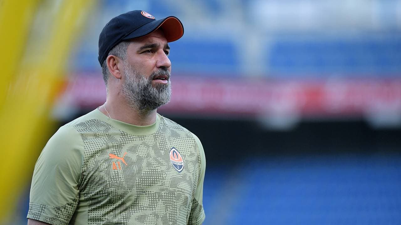 Arda Turan, Kiev'de yaşadıklarını anlattı: '10-12 oyuncumla sığınağa indim'