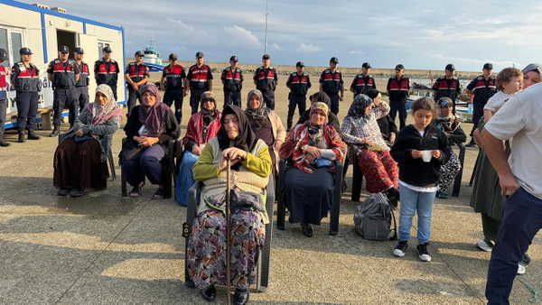 Rize'de kafes balıkçılığına karşı nöbet tutan köylülere jandarma müdahalesi: 4 gözaltı