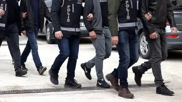 İş vaadiyle kandırıp fuhşa zorlamışlar... Ankara’da eğlence mekanlarına operasyon: 20 gözaltı