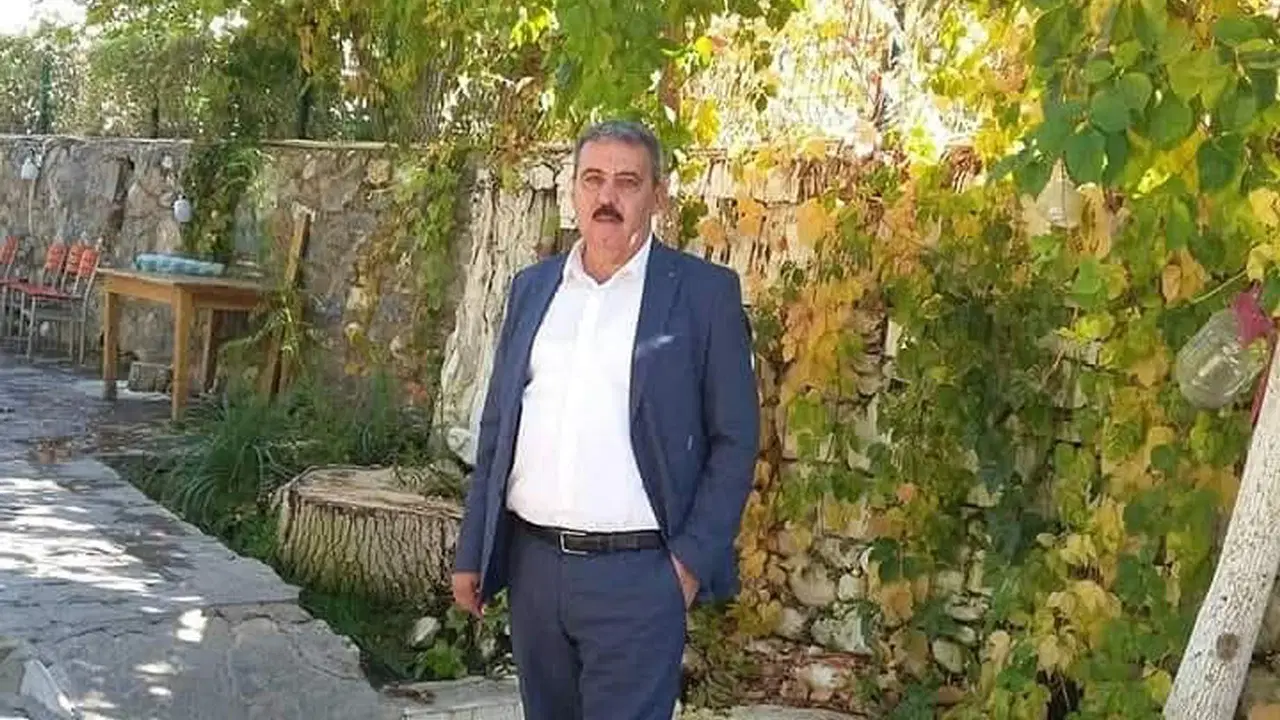 Yol kenarında erkek cesedi bulundu: Kimliği belirlendi