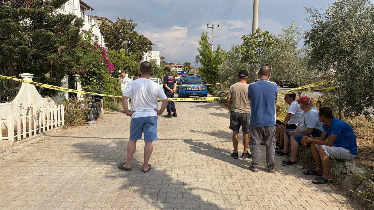 Muğla'da annesini öldürüp intihar etti