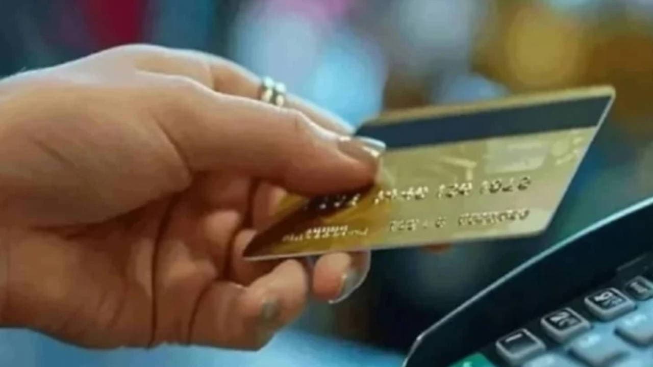 Kredi kartını kaybetti: Harcama bildirimi geldi, şikayetçi oldu