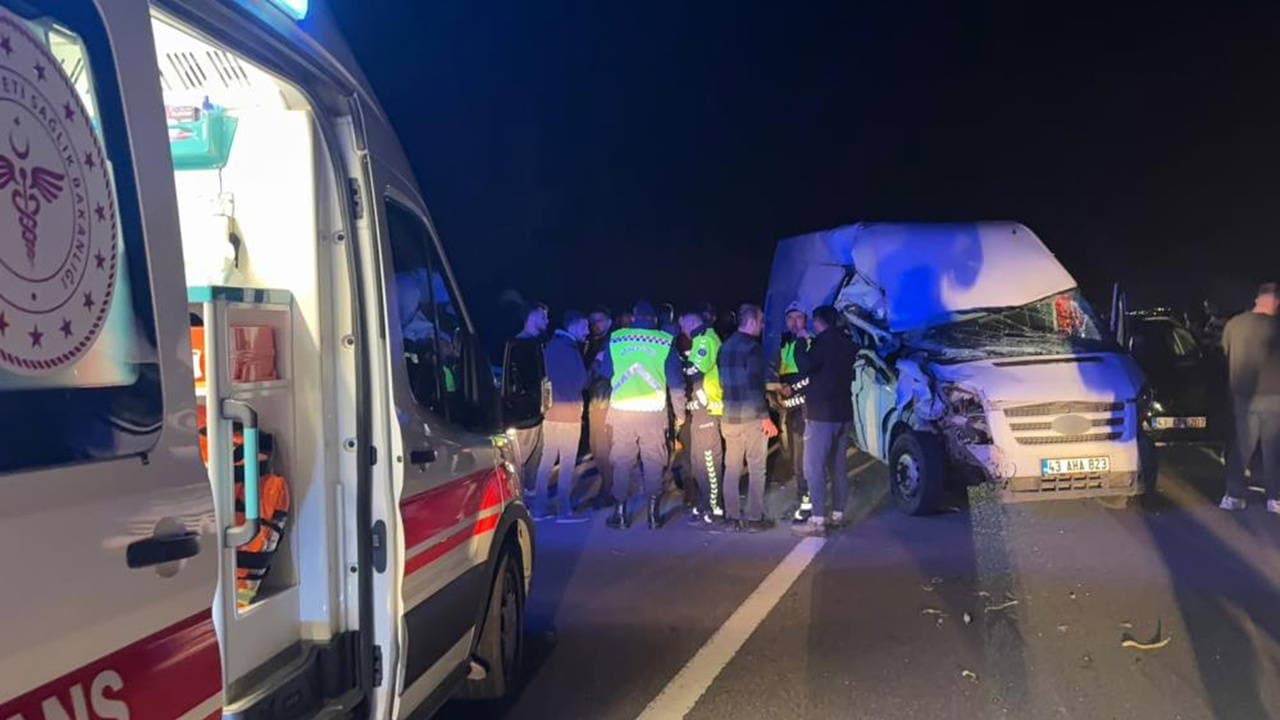 Kütahya'da zincirleme kaza! 7 kişi yaralandı