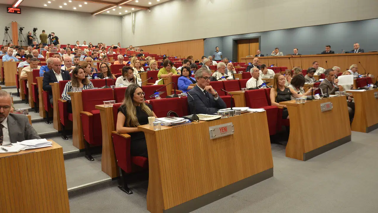 İzmir Otogarı’nın işletmesi belediye iştiraklerine devredildi