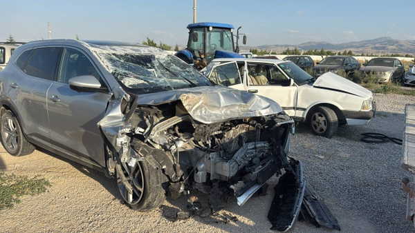 Afyonkarahisar'da Trafik Kazası: 1 Ölü, 7 Yaralı