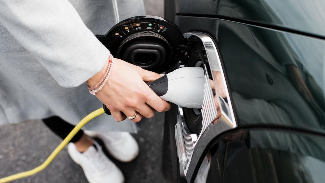 Küresel elektrikli araç satışları temmuzda yıllık bazda yüzde 9 artışla 1,85 milyon oldu