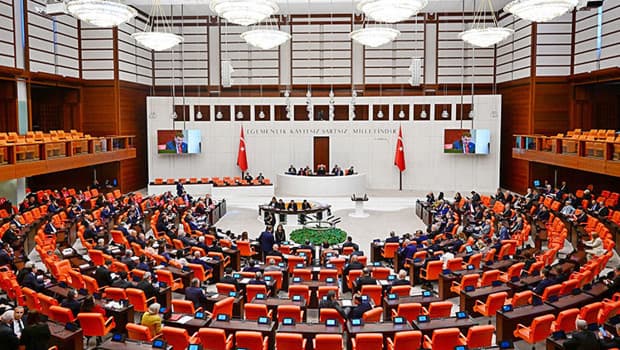 Meclis’te tarihi uzlaşı... Çerçeve yasa 467 oyla geçti